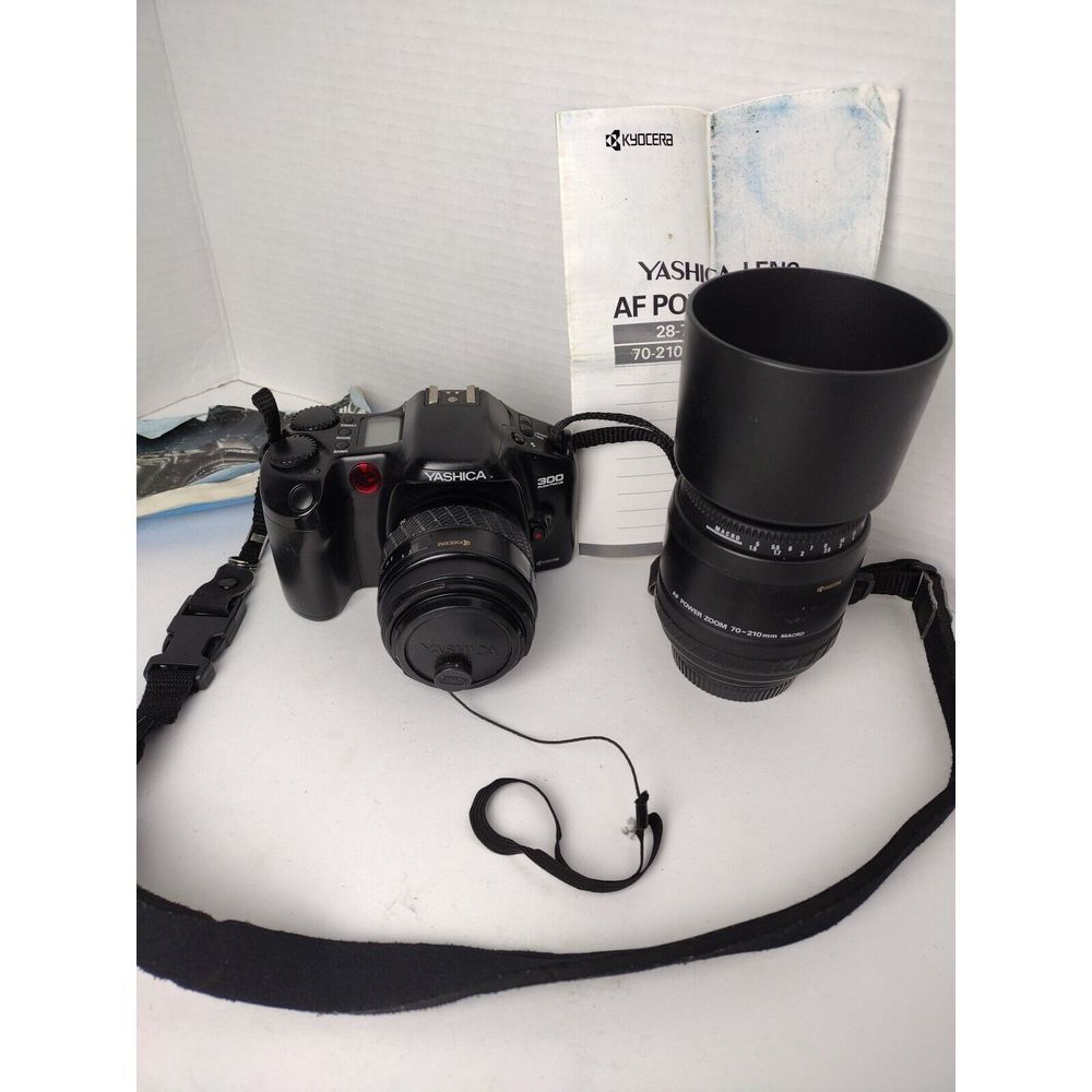 Yashica 300 Auto‎ Focus Kyocera 35MM SLR FILM camera 28-70MM Lens *Untested*